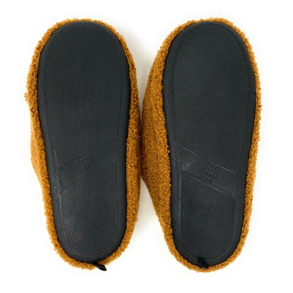 Bear Hug - Women's Slip On House Animal Slippers