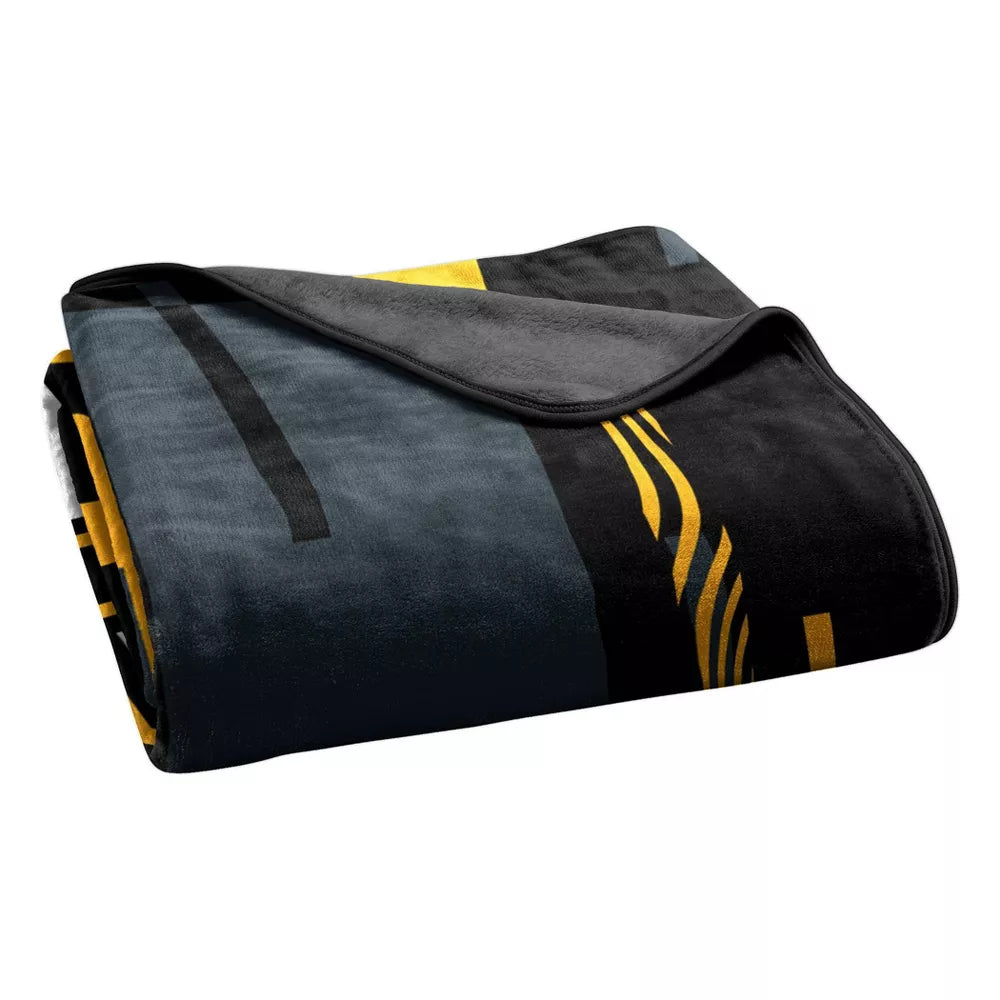 NHL Boston Bruins 60" x 80" Digitize Raschel Throw Blanket