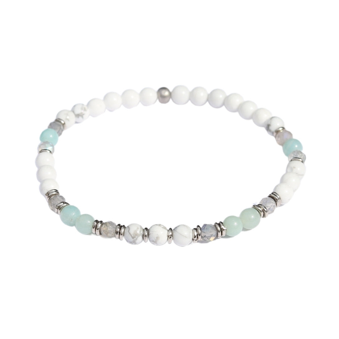 "New Beginnings" Howlite Amazonite and Labradorite Delicate Bracelet