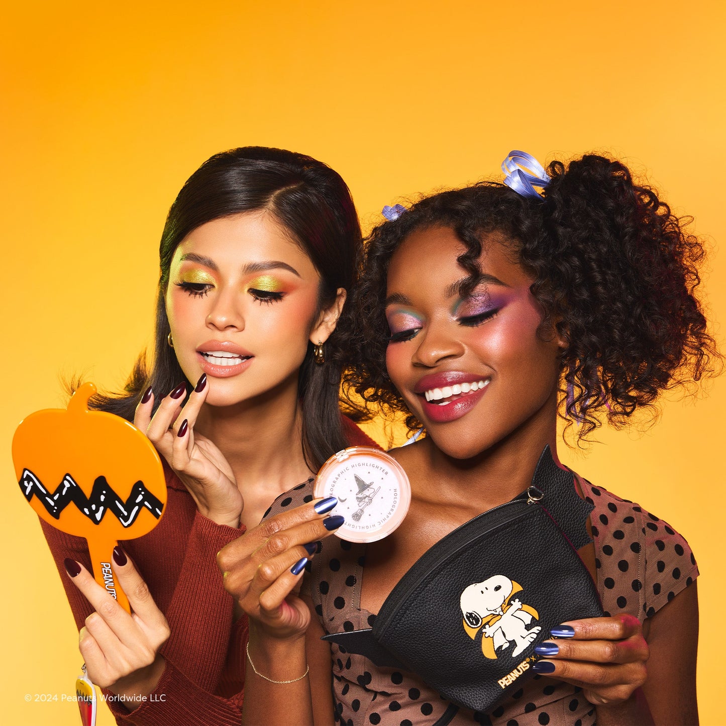 Peanuts Halloween | Spooktacular Glow Holographic Highlighter