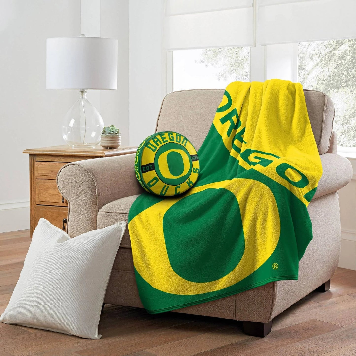 NCAA Oregon Ducks 15" Cloud Pillow