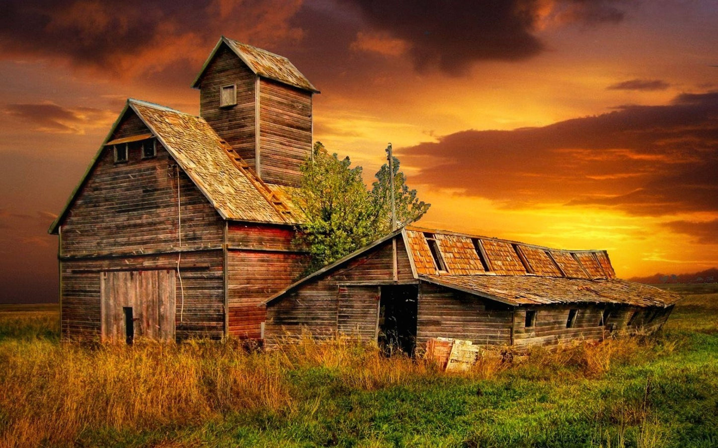 Rustic Sunset Barn